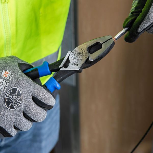 9 1/2 in 2000(TM) Linemans Plier High Leverage w/ Fish Tape Puller, Wire Crimper, Steel
