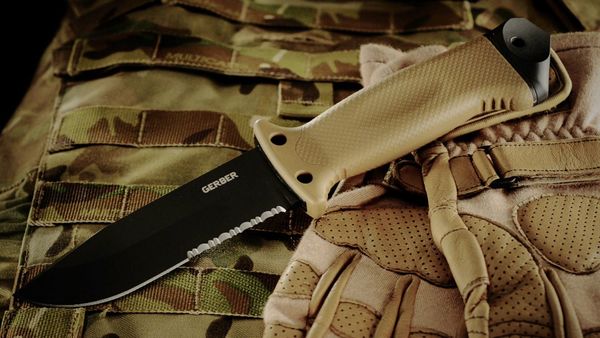 Fixed Blade Knife, Black SS, 4 7/8 In