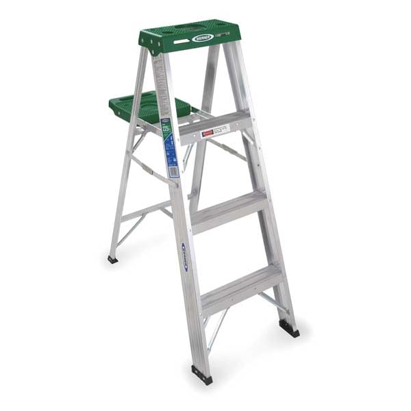 4 ft Aluminum Stepladder