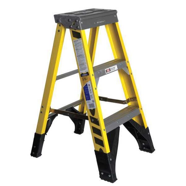 3 ft Fiberglass Stepladder