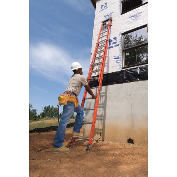 Fiberglass Extension Ladder, 300 lb Load Capacity