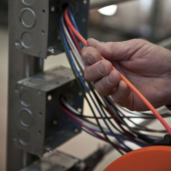 Multi-Groove Fiberglass Fish Tape 200-Foot