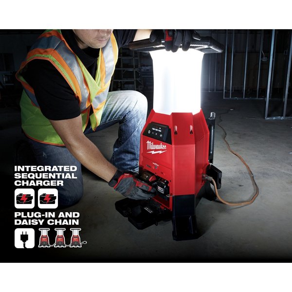 M18 RADIUS Site Light/Charger w/ ONE-KEY
