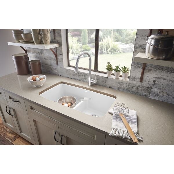 Atura Pull Down Dual Spray Kitchen Faucet 1.5 GPM - PVD Steel