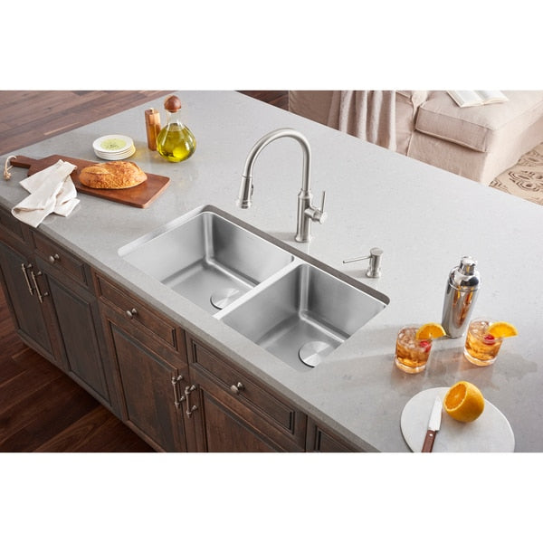 Empressa Pull Down Kitchen Faucet 1.5 GPM - PVD Steel