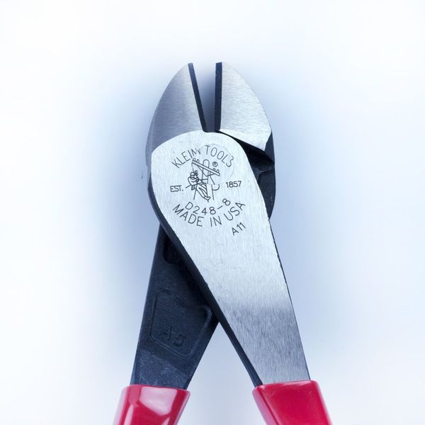 8 1/8 in High Leverage Diagonal Cutting Plier Standard Cut Oval Nose Uninsulated