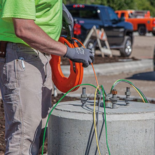 Multi-Groove Fiberglass Fish Tape with Spiral Steel Leader, 100-Foot