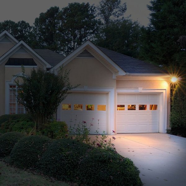 Weatherproof LED Flood Light Kit, Bronze