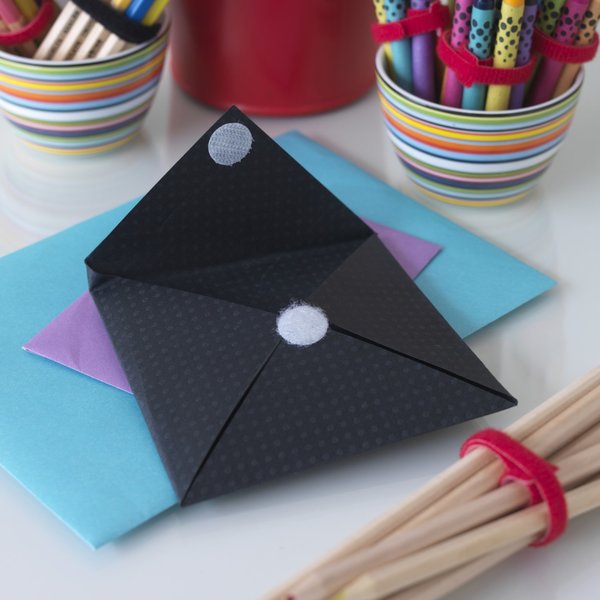 Reclosable Fastener, Disc, Rubber Adhesive, 5/8 in, White, 15 PK