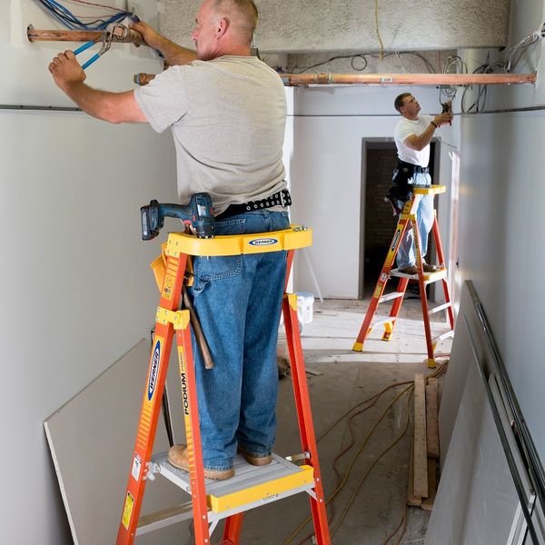 8 ft Fiberglass Platform Stepladder