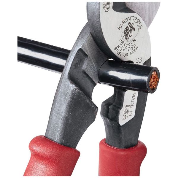 Journeymanâ¢ High Leverage Cable Cutter with Stripping
