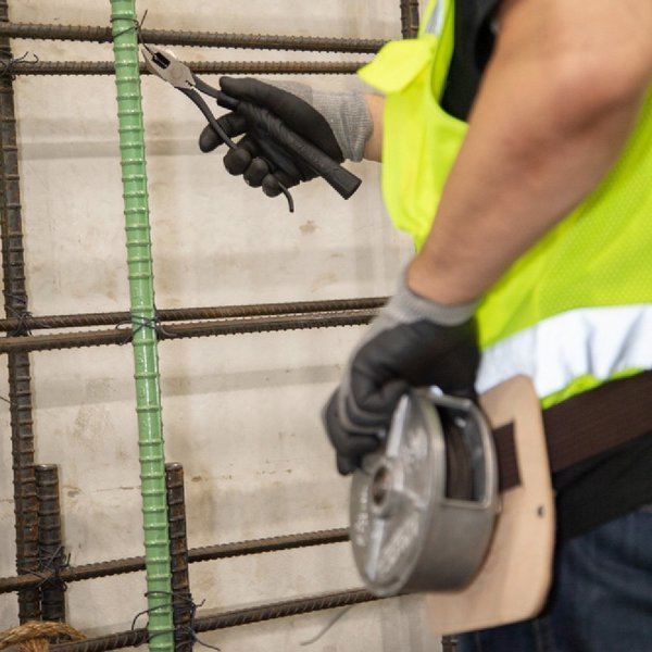 Slim-Head Ironworker's Pliers Comfort Grip, Aggressive Knurl, 9-Inch