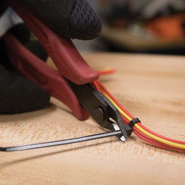 5 in Diagonal Cutting Plier Flush Cut Narrow Nose Uninsulated