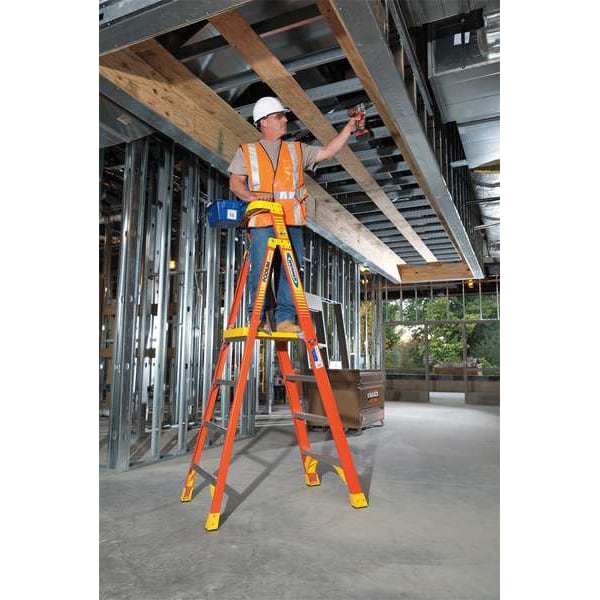11 ft Fiberglass Podium Stepladder