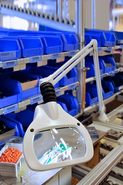 LUXO 6 W, LED Rectangular Magnifier Light