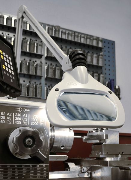 LUXO 6 W, LED Rectangular Magnifier Light