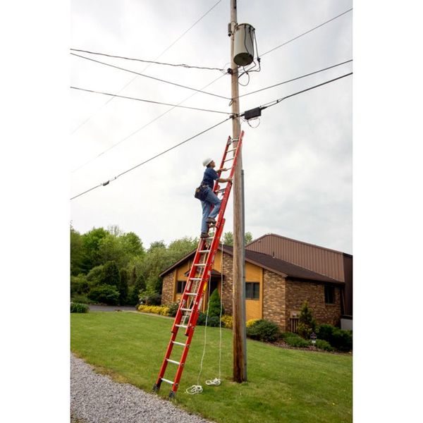 Fiberglass Extension Ladder, 300 lb Load Capacity