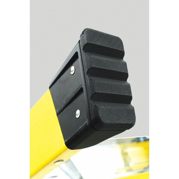 6 ft Fiberglass Stepladder