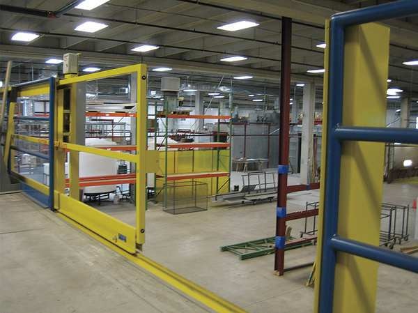 Horizontal Safety Gate, Electric, 8 ft.