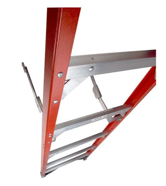 8 ft Fiberglass Stepladder