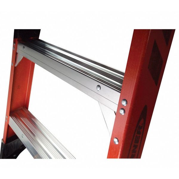 8 ft Fiberglass Stepladder