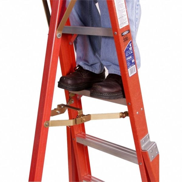 8 ft Fiberglass Tripod Stepladder