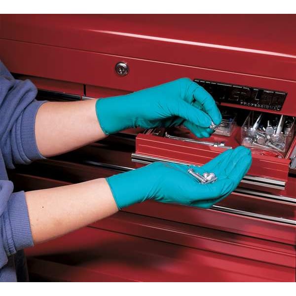 Disposable Nitrile Gloves with Enhanced Chemical Splash Protection, Nitrile, Powdered, Green