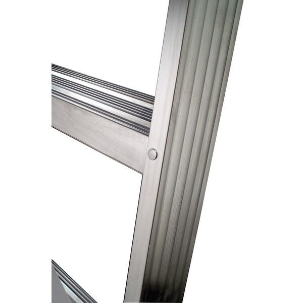 8 ft Aluminum Stepladder