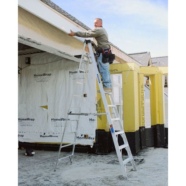 10 ft Aluminum Stepladder