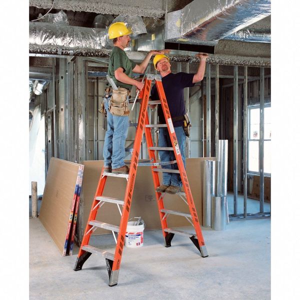 8 ft Fiberglass Twin Stepladder