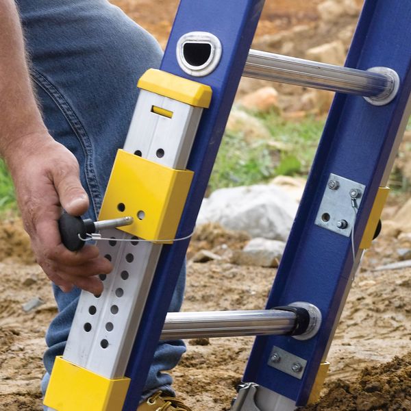 Fiberglass Extension Ladder, 300 lb Load Capacity