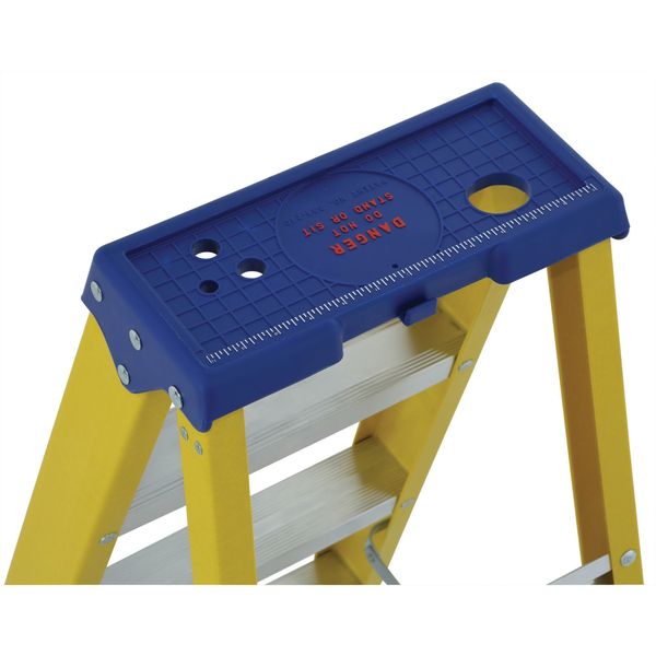 12 ft Fiberglass Stepladder