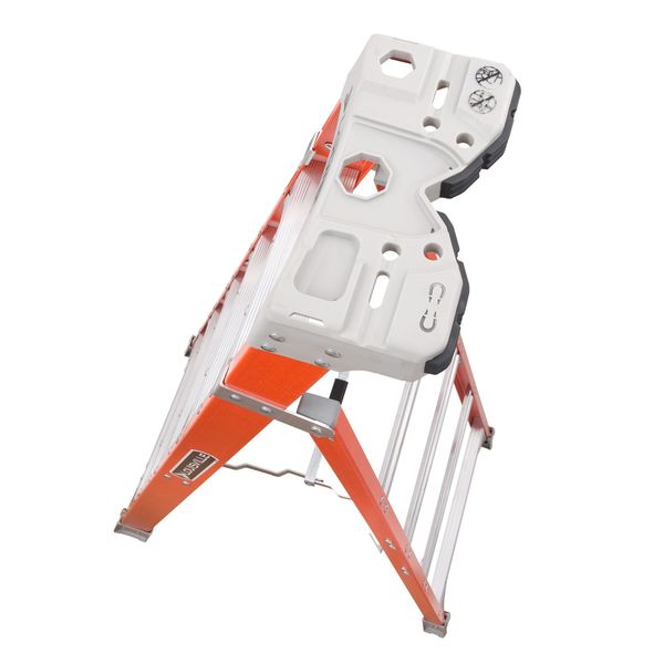 6 ft Fiberglass Stepladder