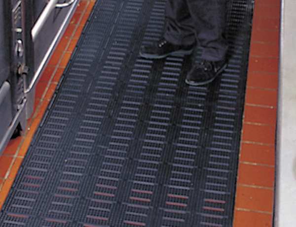 Slotted Antifatigue Mat 3 Ft W x 5 Ft L, 3/8 In