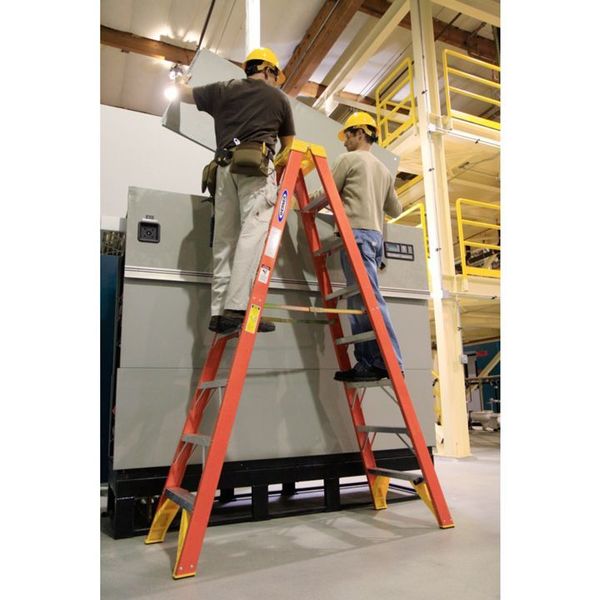 8 ft Fiberglass Twin Stepladder