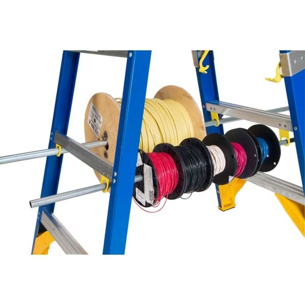 4 ft Fiberglass Stepladder