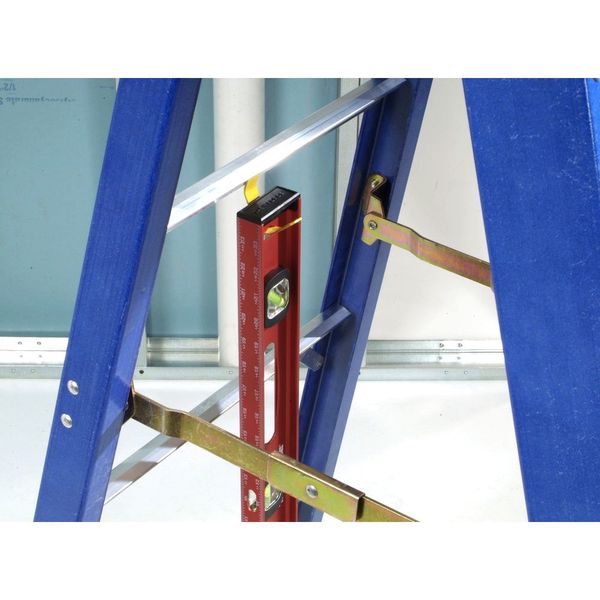 8 ft Fiberglass Stepladder